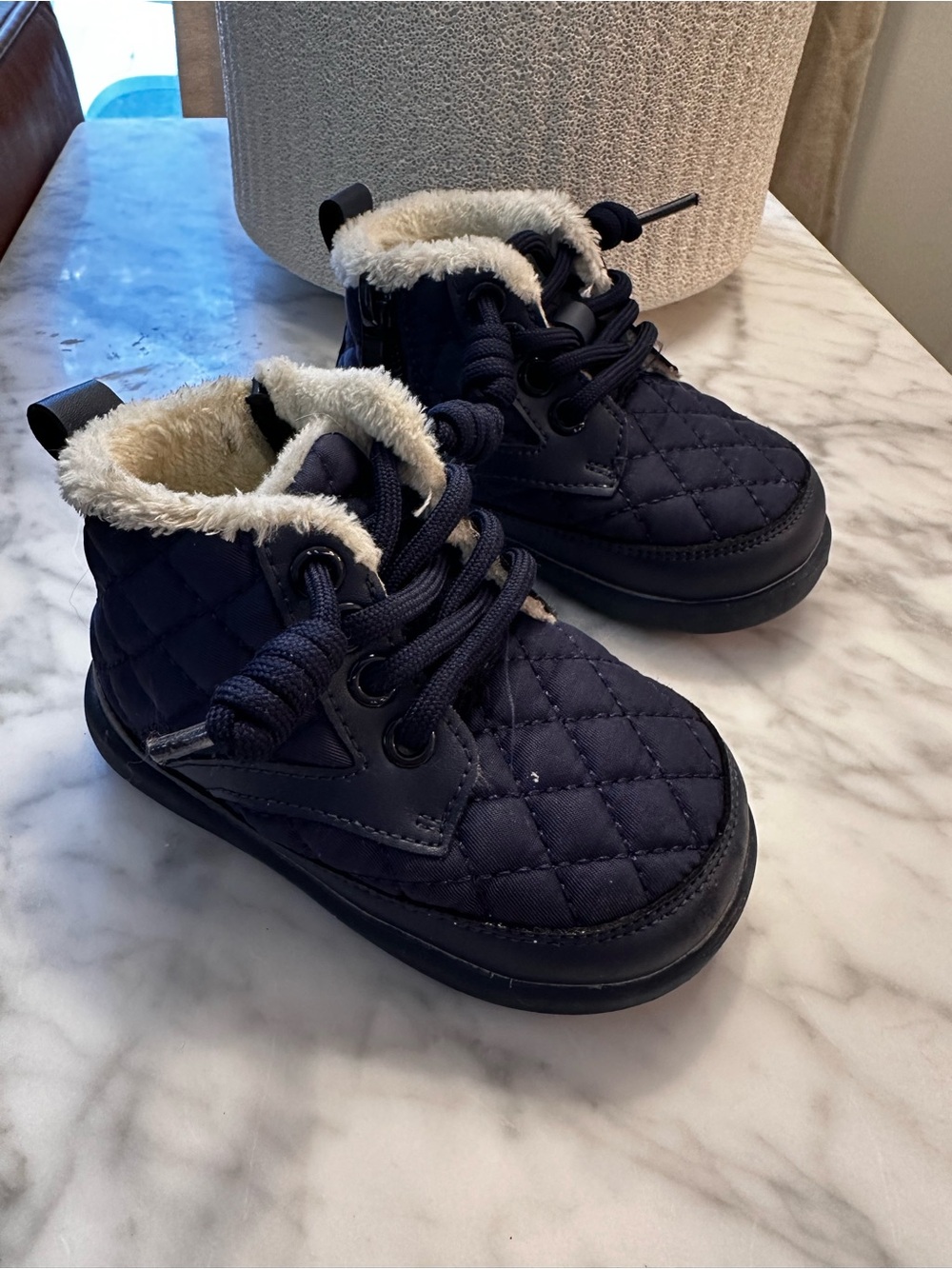 Toddler Quilted Navy Winter Boots with Faux Fur Lining size 5